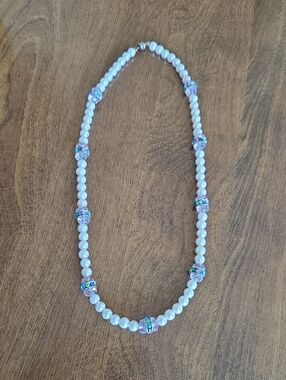 Classic White Faux Pearl Necklace with Iridescent Accent Beads